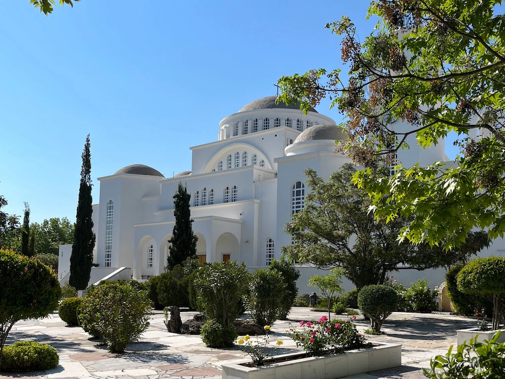 Saint-porfyrios-monastery-milesi