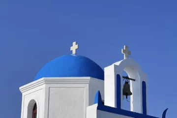 The Best Time for Greek Island Hopping